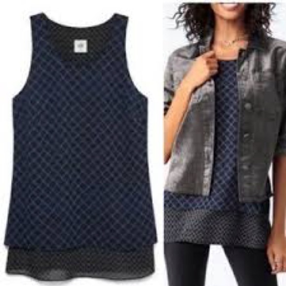 Cabi Scallop Mermaid Scale Layered Tank Top Size M - Picture 8 of 8